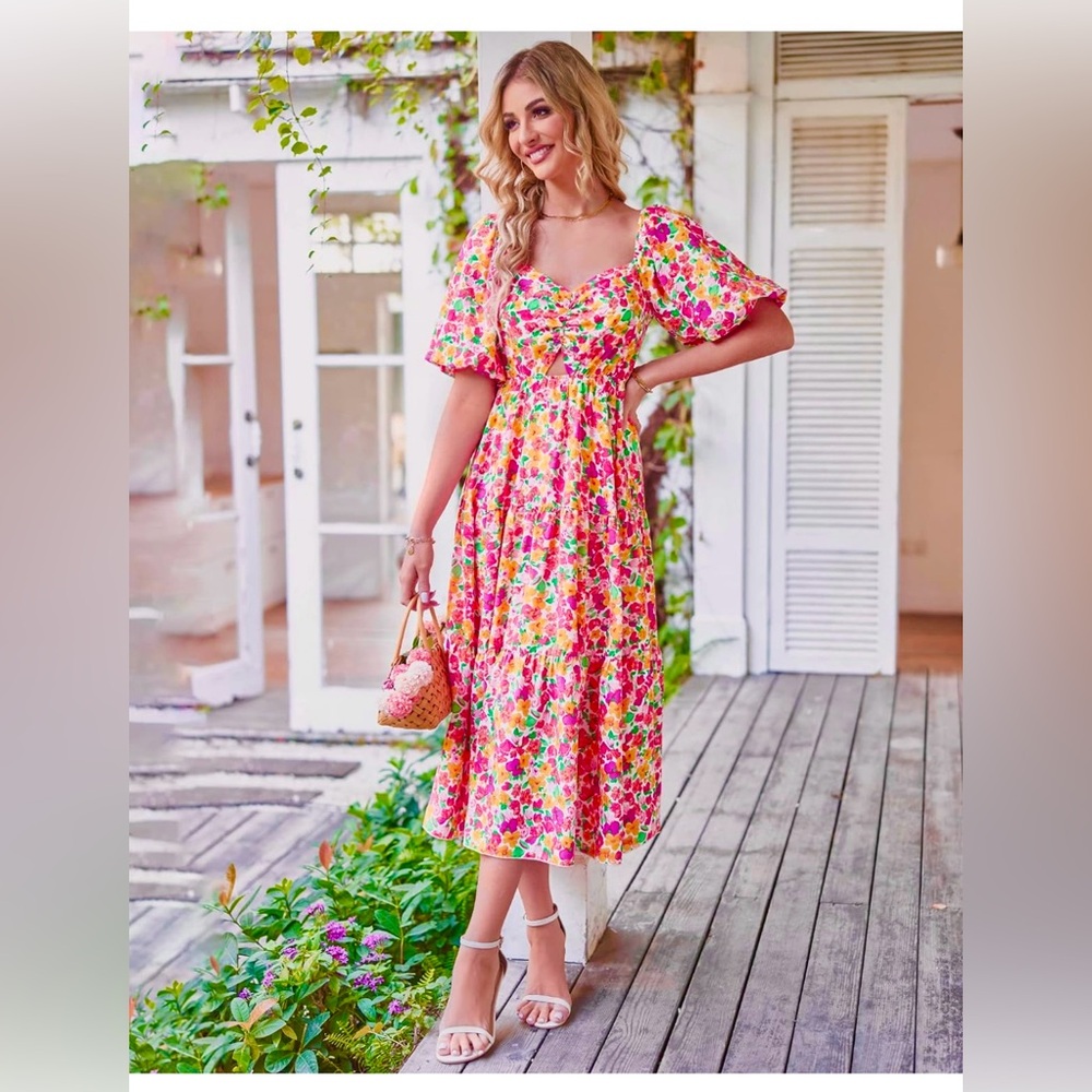 Floral Puff sleeve Key Hole Dress